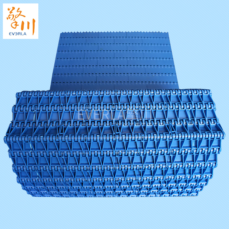 藍色POM塑料加擋塊鏈板<a href='http://m.dsjvvrk.cn/shusongdai/' target='_blank'><u>輸送帶</u></a>