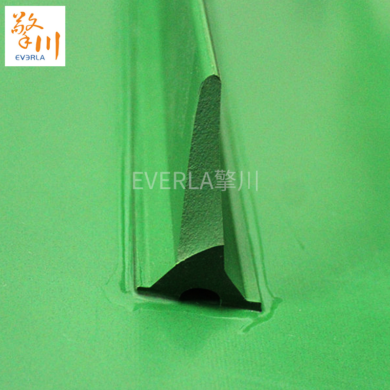 <a href='http://m.dsjvvrk.cn/shusongdai/xiangjiao/' target='_blank'><u>擋板輸送帶</u></a>的三大優(yōu)勢